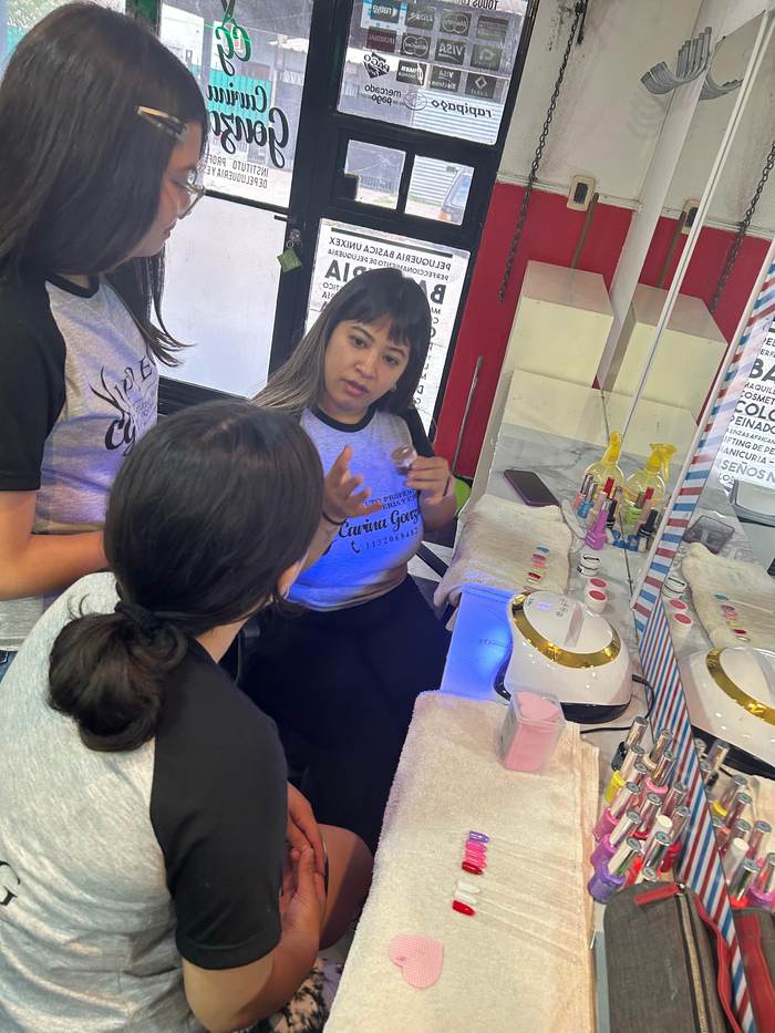 Trabajo de manicuría alumnas IPPECG 1