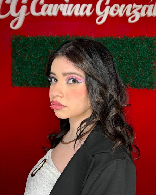 Trabajo de maquillaje de alumnas IPPECG 8