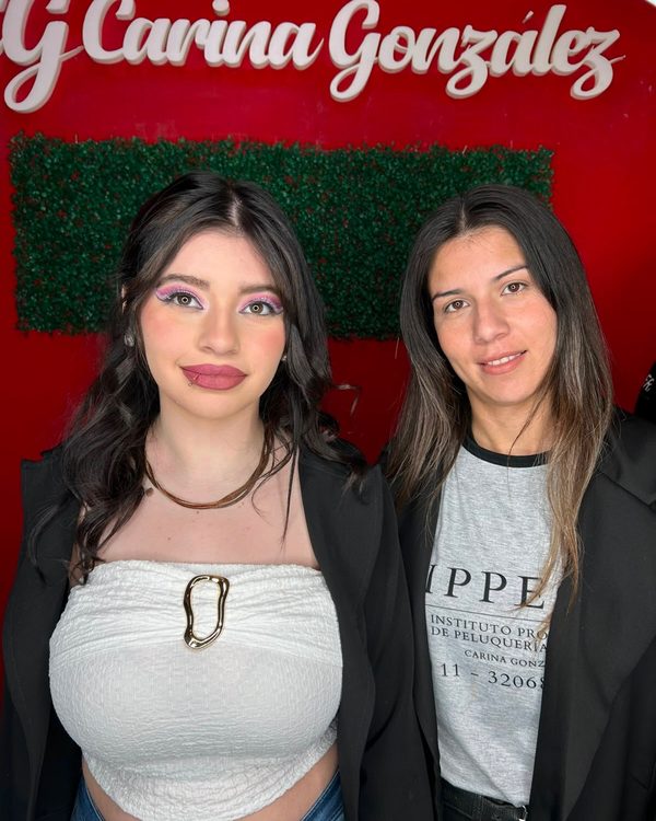 Trabajo de maquillaje de alumnas IPPECG 9