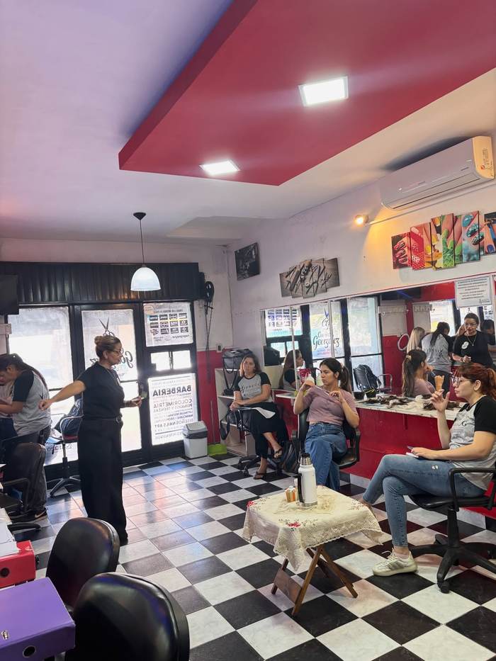 Trabajo de peluquería básica alumnas IPPECG 3